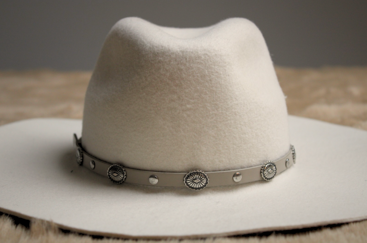 Capeline Fedora blanche