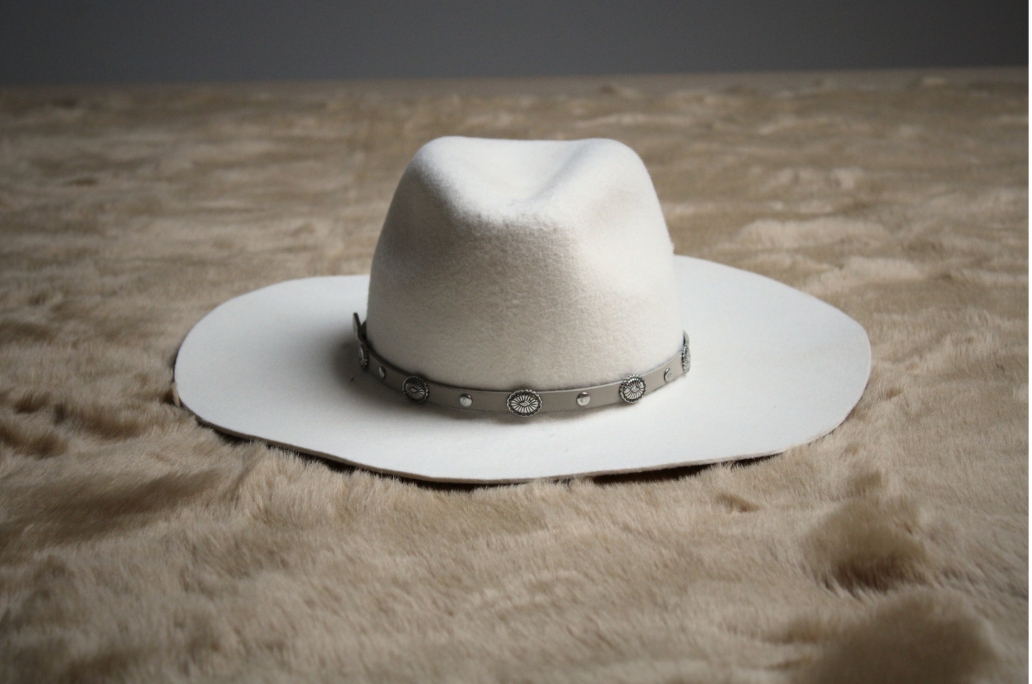 Capeline Fedora blanche