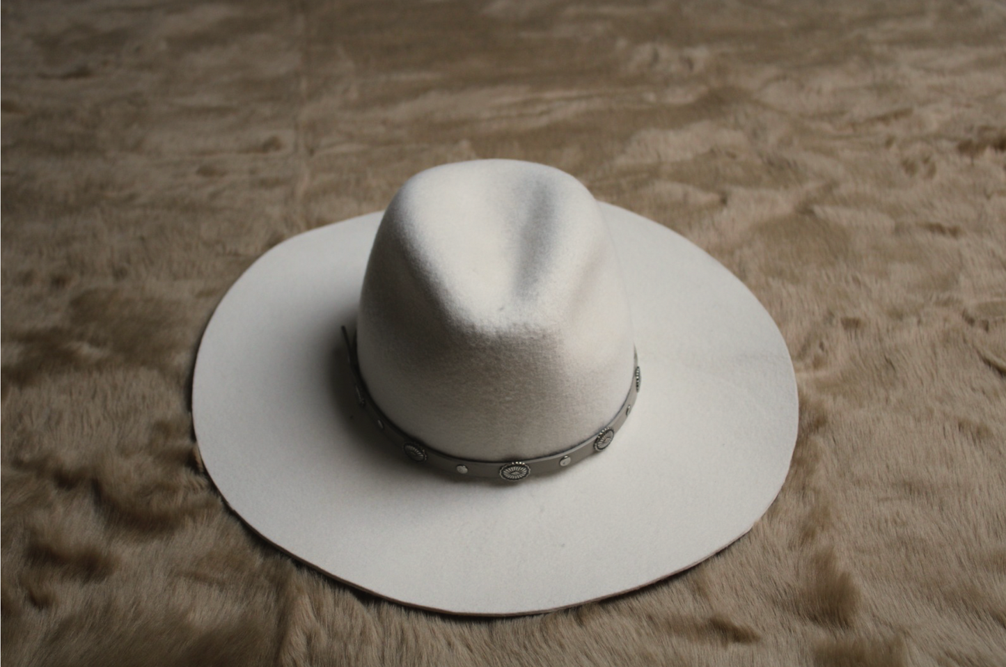 Capeline Fedora blanche
